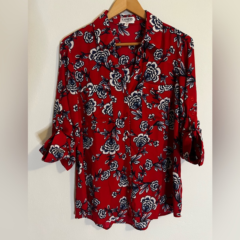 Large Express Portofino shirt with red, blue and white all over floral print
